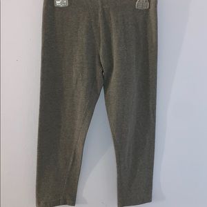 Grey cropped legging